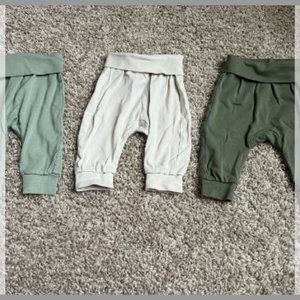 3 H&M baby pants bundle